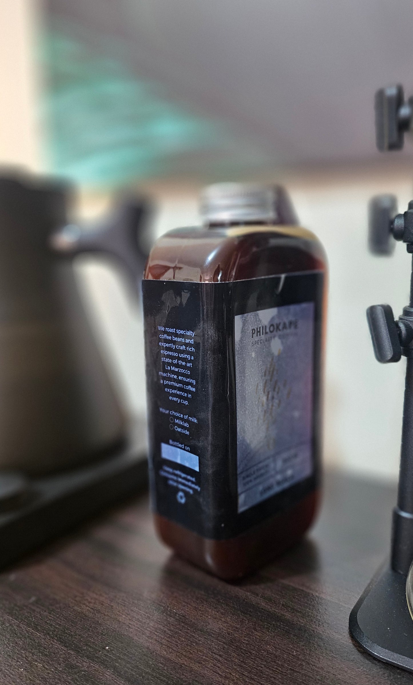 LONG BLACK